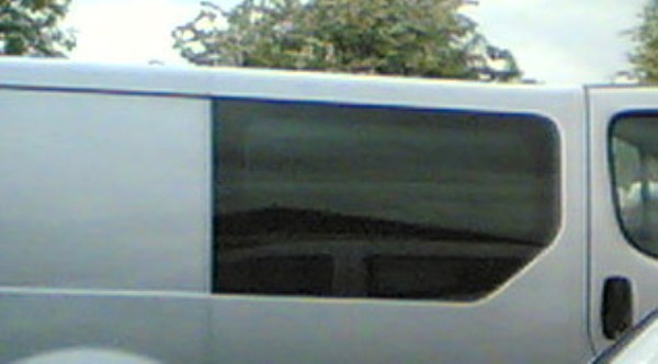 Nissan primastar side window #9
