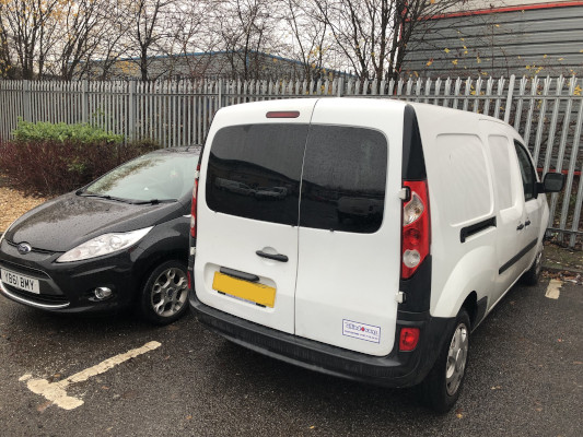 Renault Kangoo nearside rear door window in privacy